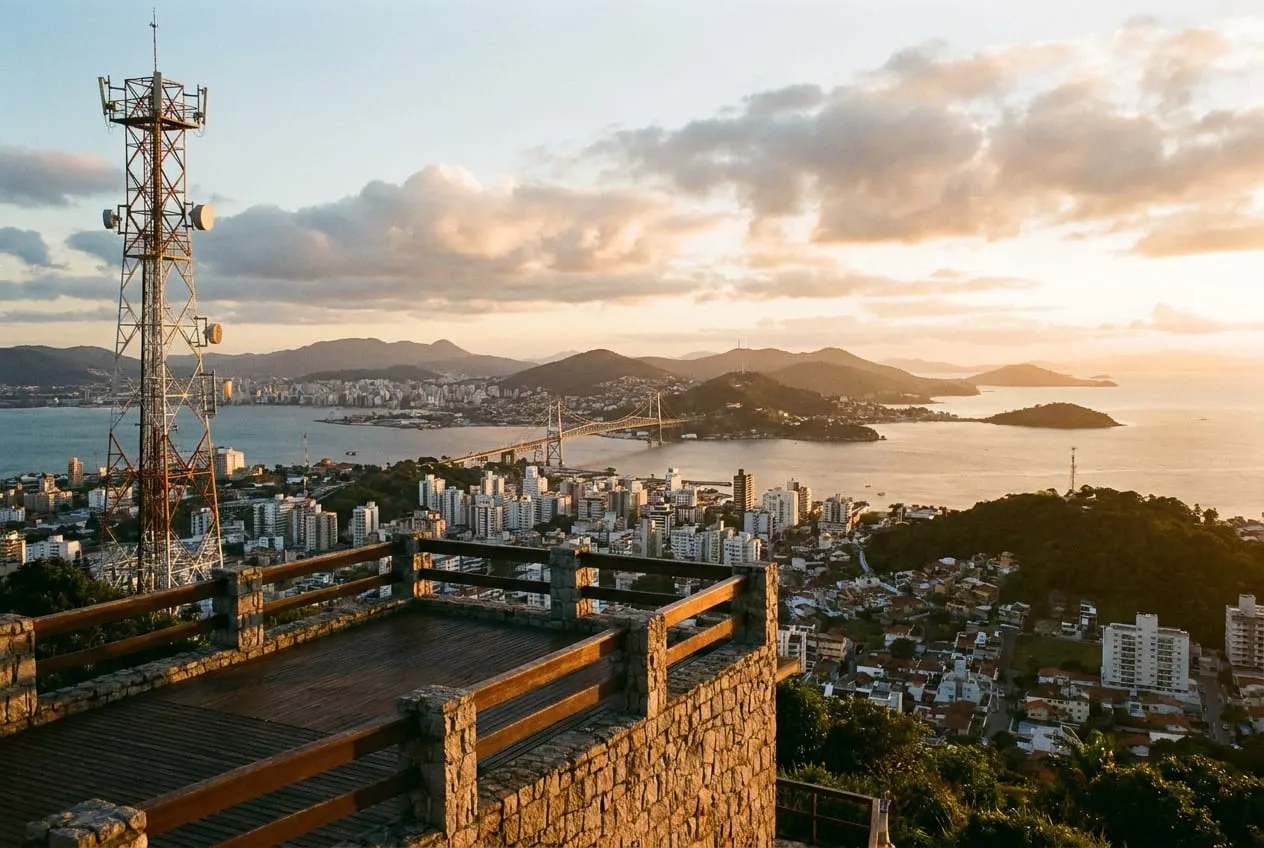 Mirante do Morro da Cruz em florianopolis